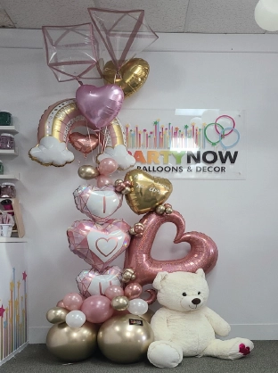 Gallery balloon bouquet